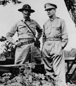 Generals Wainwright (left) and Douglas MacArthur (right)